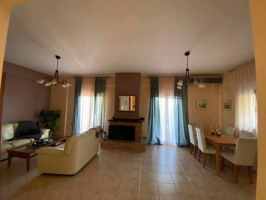Helen'S House Daire Paleros Dış mekan fotoğraf